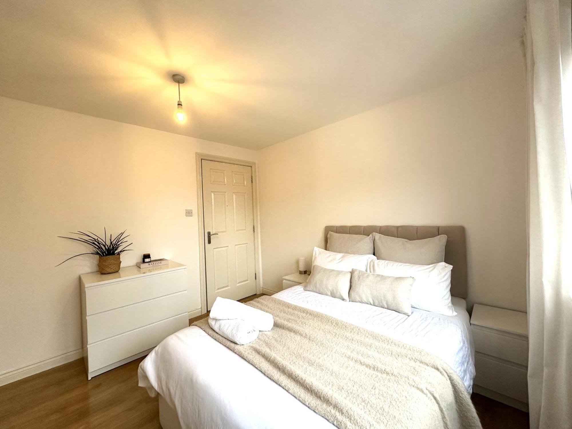 Private Room With En-Suite And Parking In Shared Flat Glasgow Kültér fotó