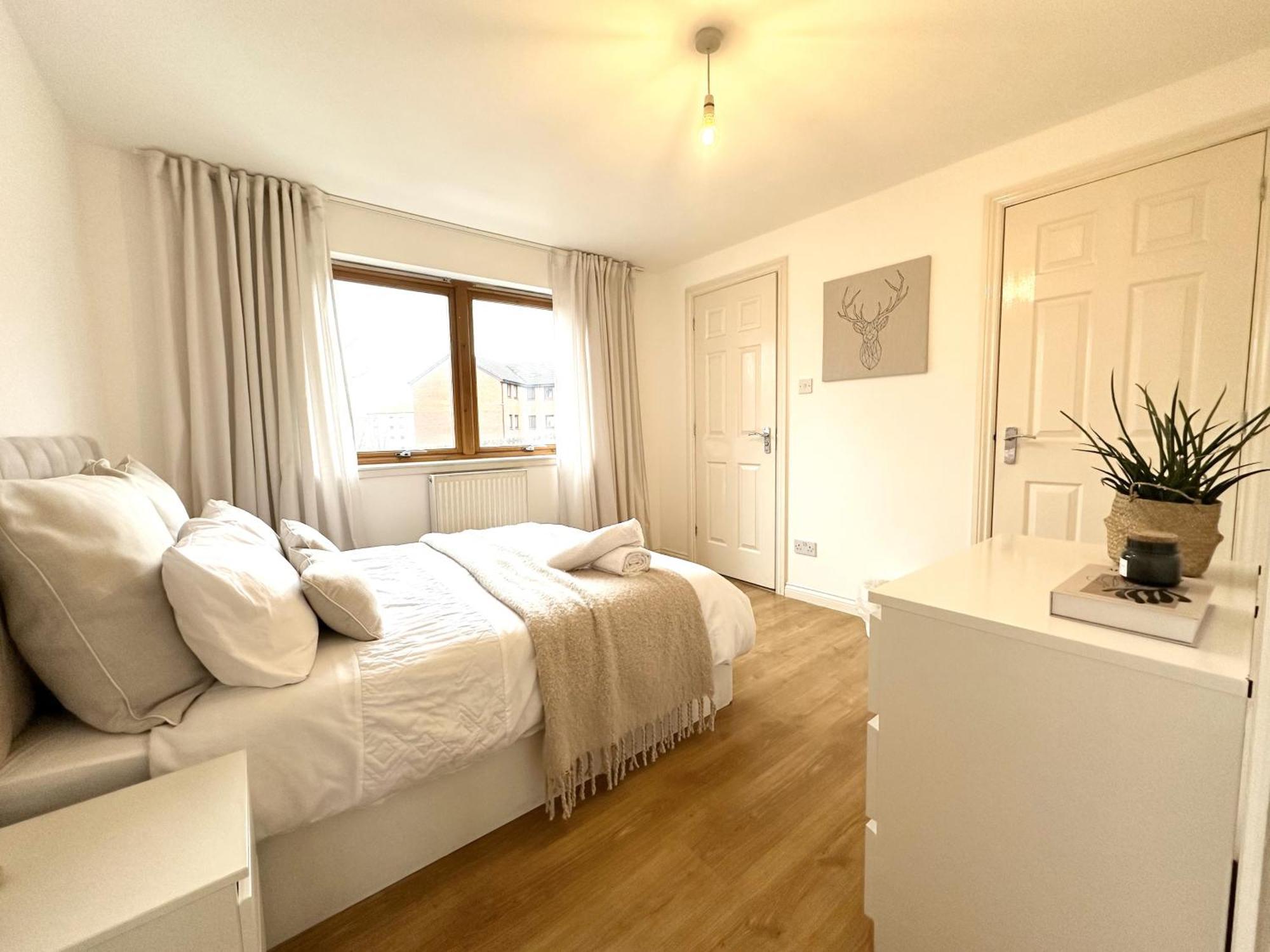 Private Room With En-Suite And Parking In Shared Flat Glasgow Kültér fotó